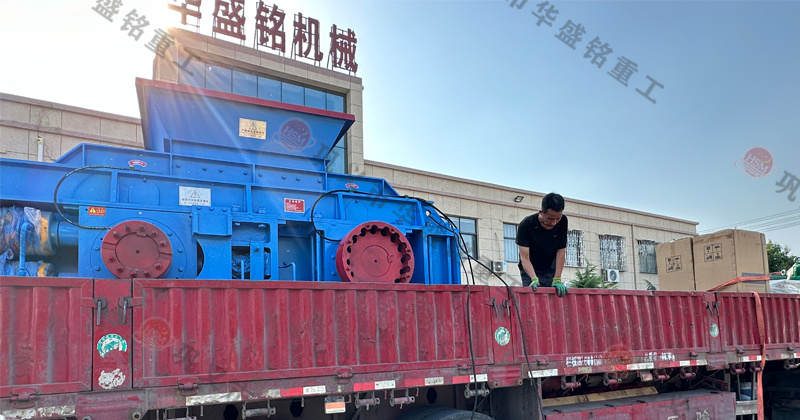 華盛銘廠家的對(duì)輥制砂機(jī)怎么樣？市場(chǎng)價(jià)一臺(tái)多少錢？